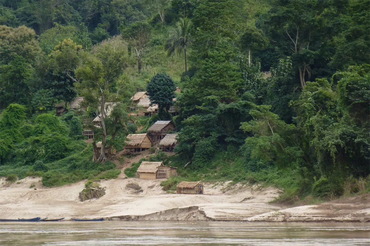 Sainyabuli Province