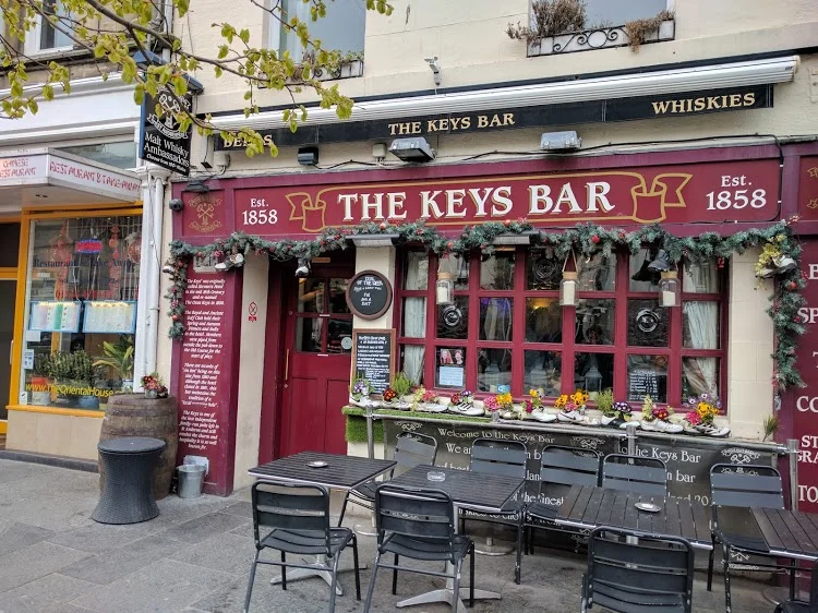 Cross Keys Bar