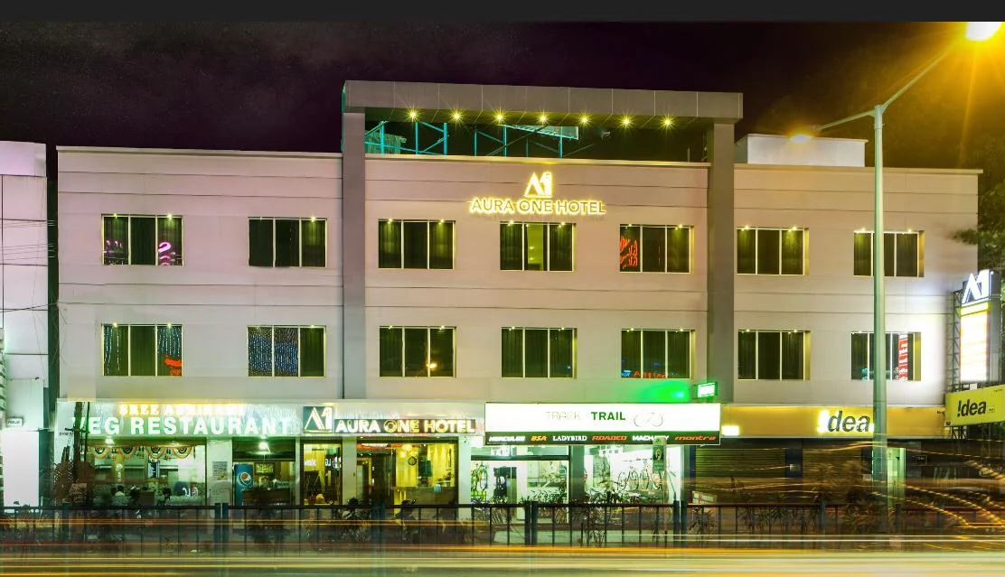 Aura One Hotel