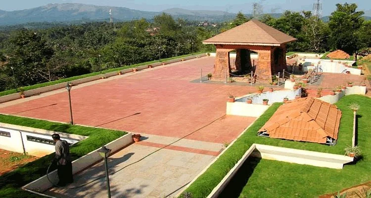 Pazhassi Raja Tomb