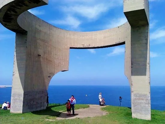 Santa Catalina Headland (Cerro de Santa Catalina)