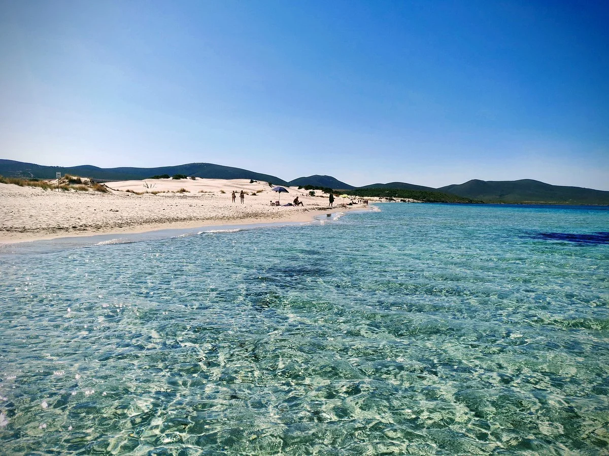 Spiaggia Is Arenas Bianca