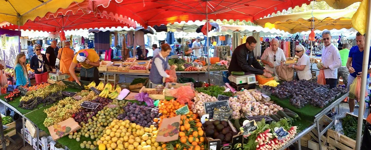 Place des Lices Market