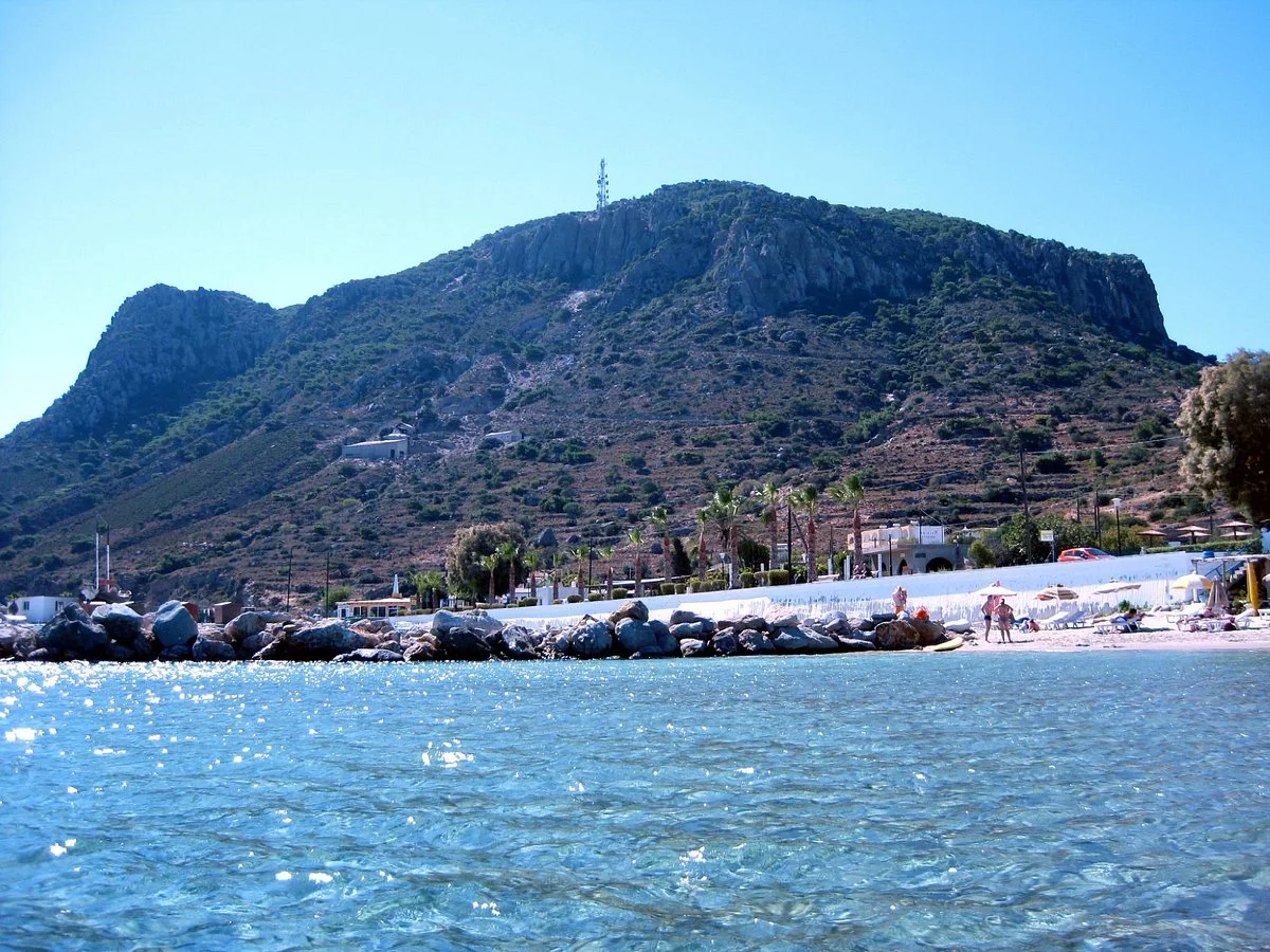 Kamari Beach