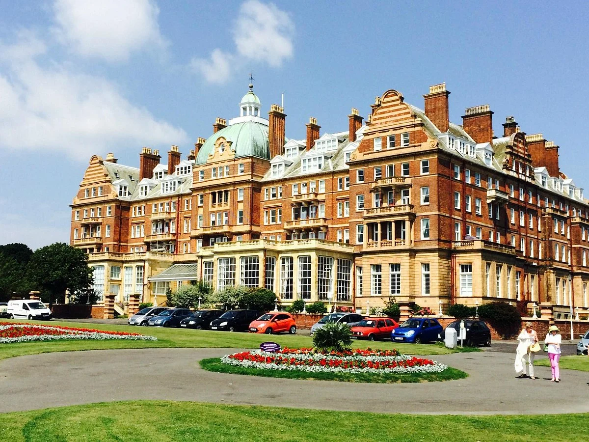 The Leas Promenade