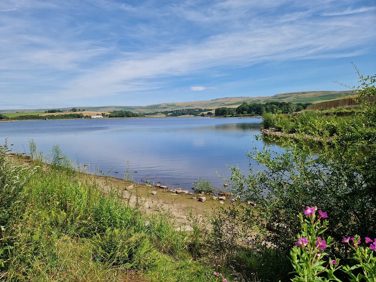 Hollingworth Lake