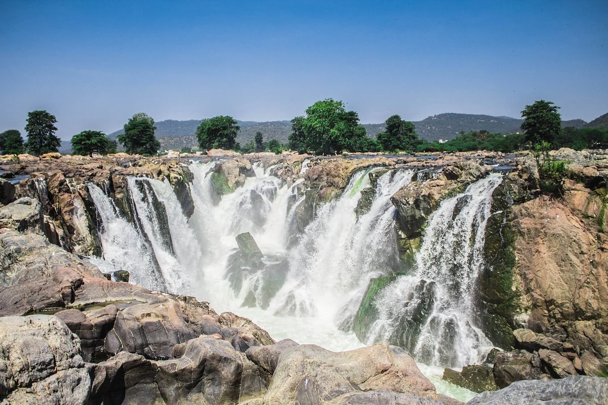 Hogenakkal Falls
