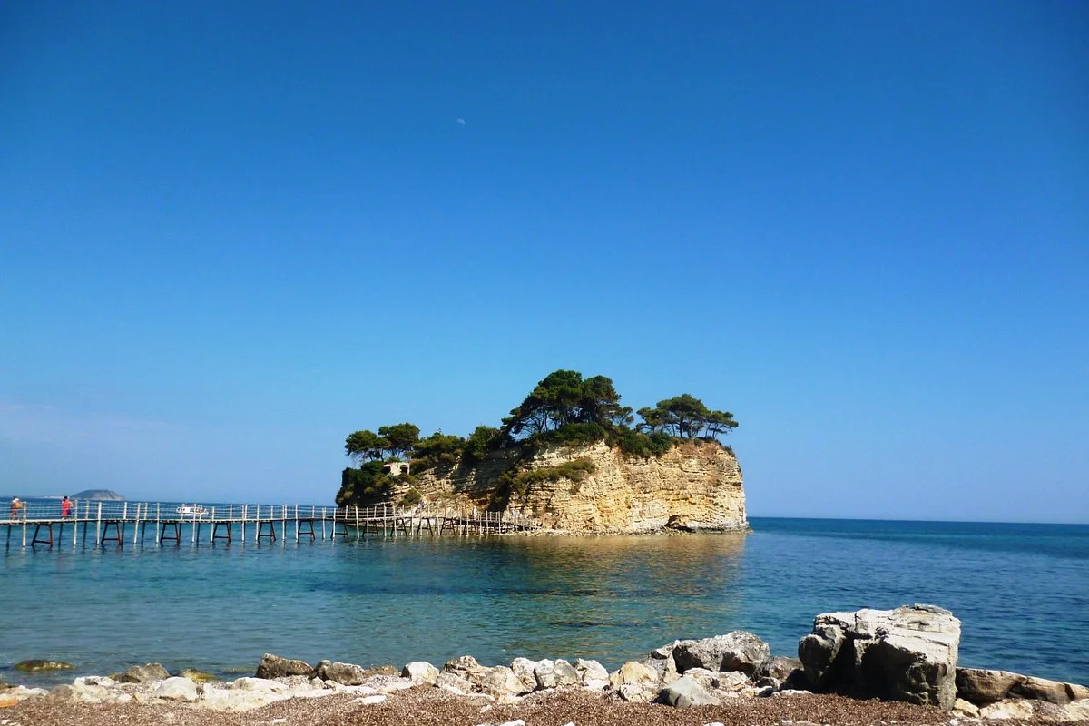 Cameo Island