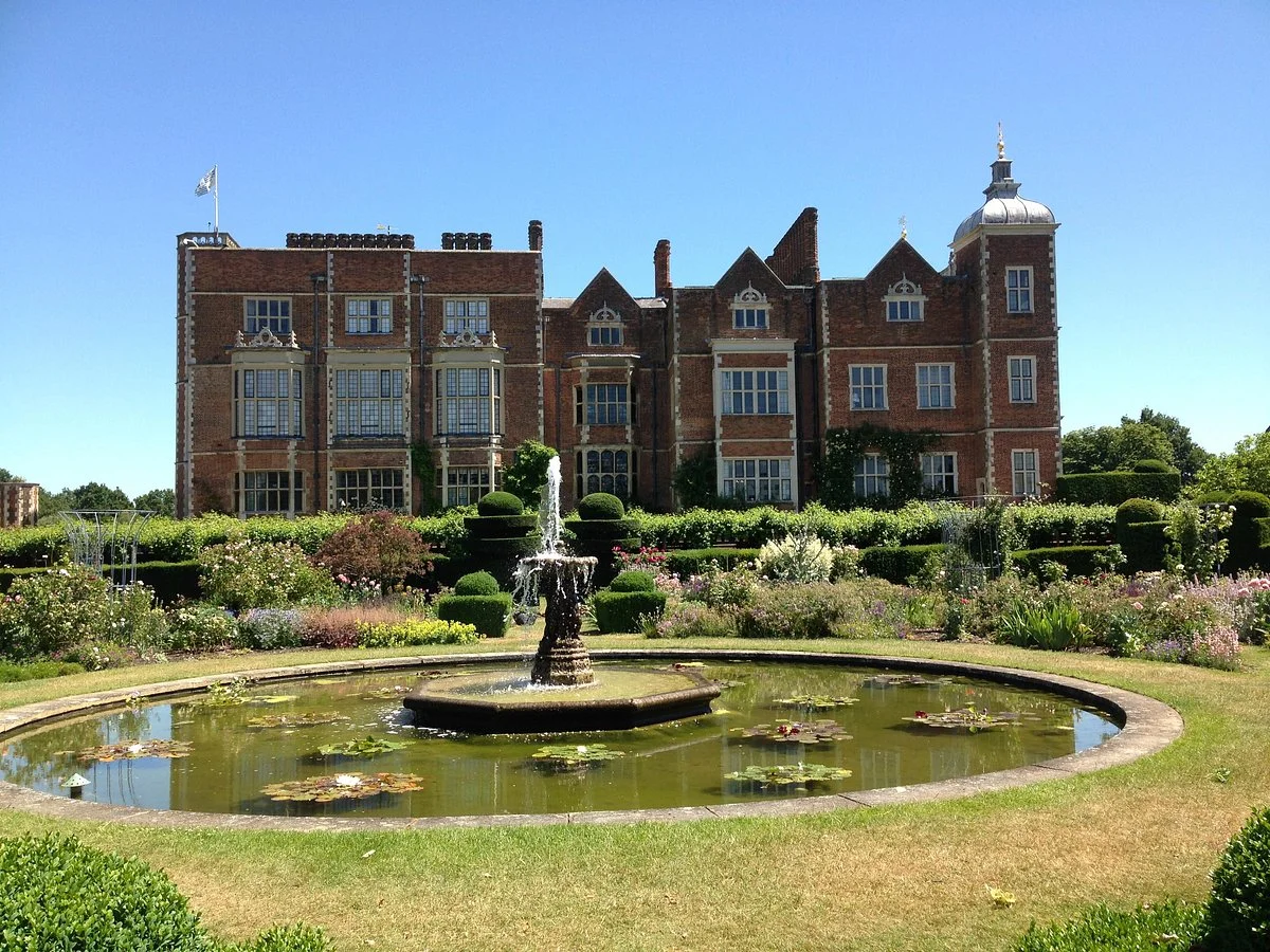 Hatfield House Park & Gardens