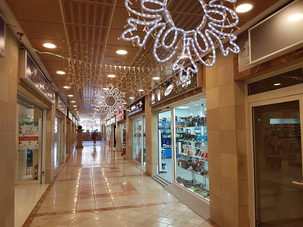 Shopping Center Oasis