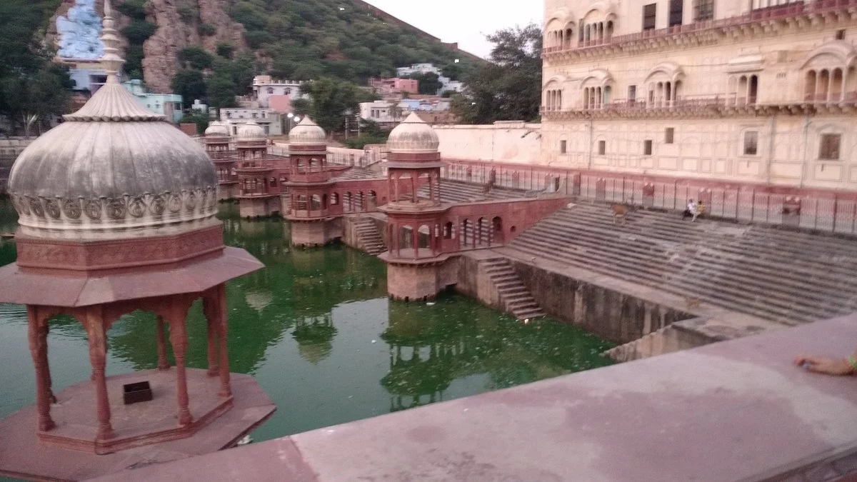 Moti Doongri
