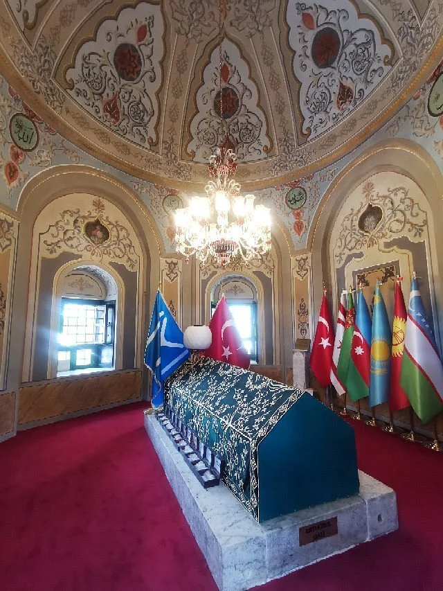 Ertugrul Gazi Turbesi
