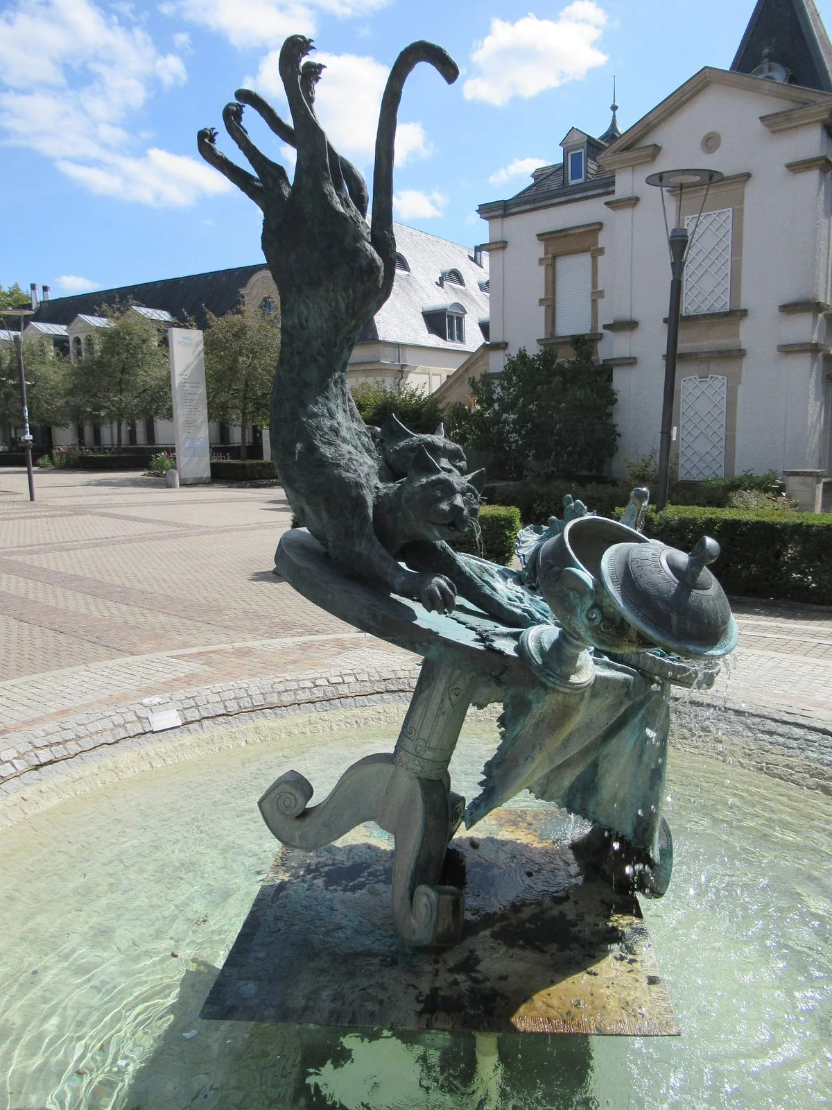 Fontaine Maus Kätti