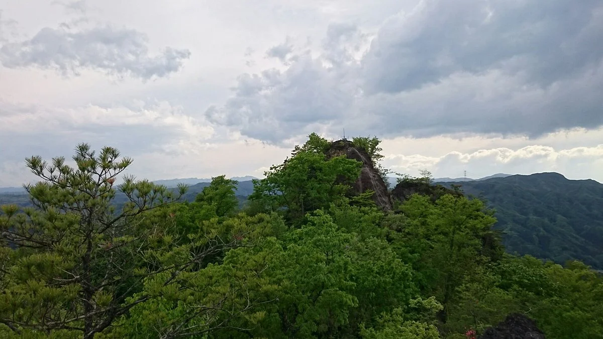 Iwabitsu Castle Ruins