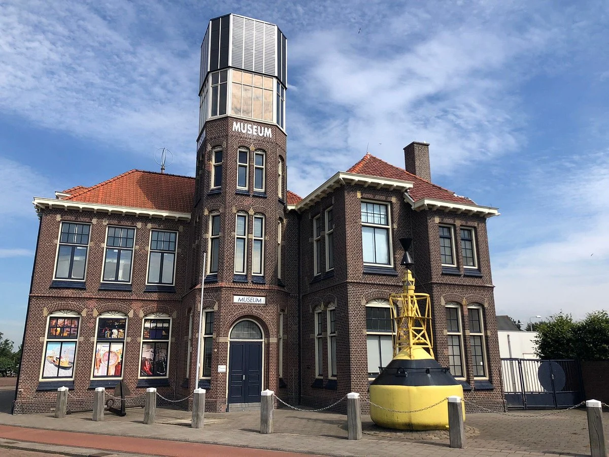 Ijmuider zee- en Havenmuseum