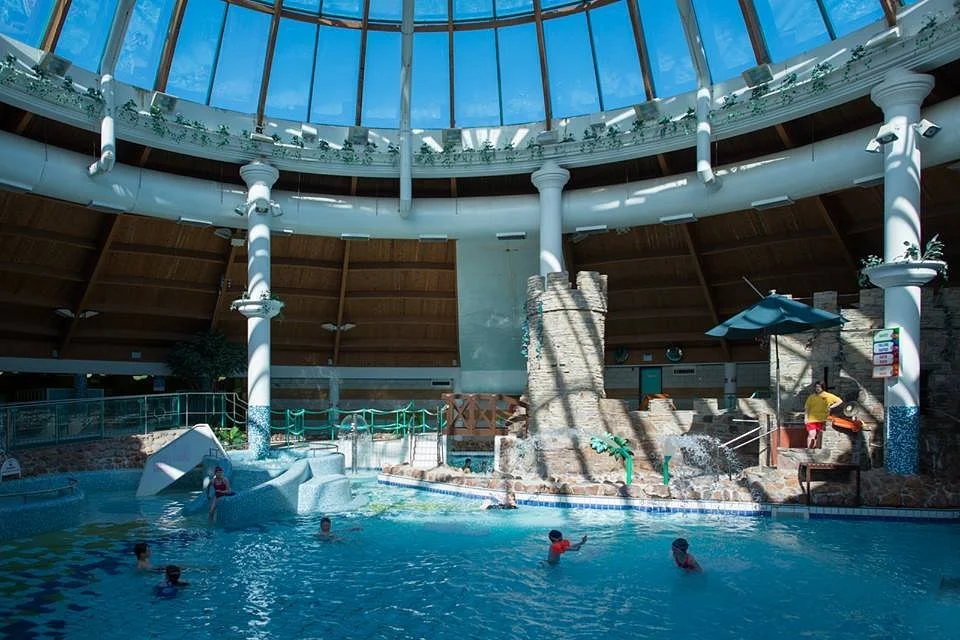 Aqua Dome