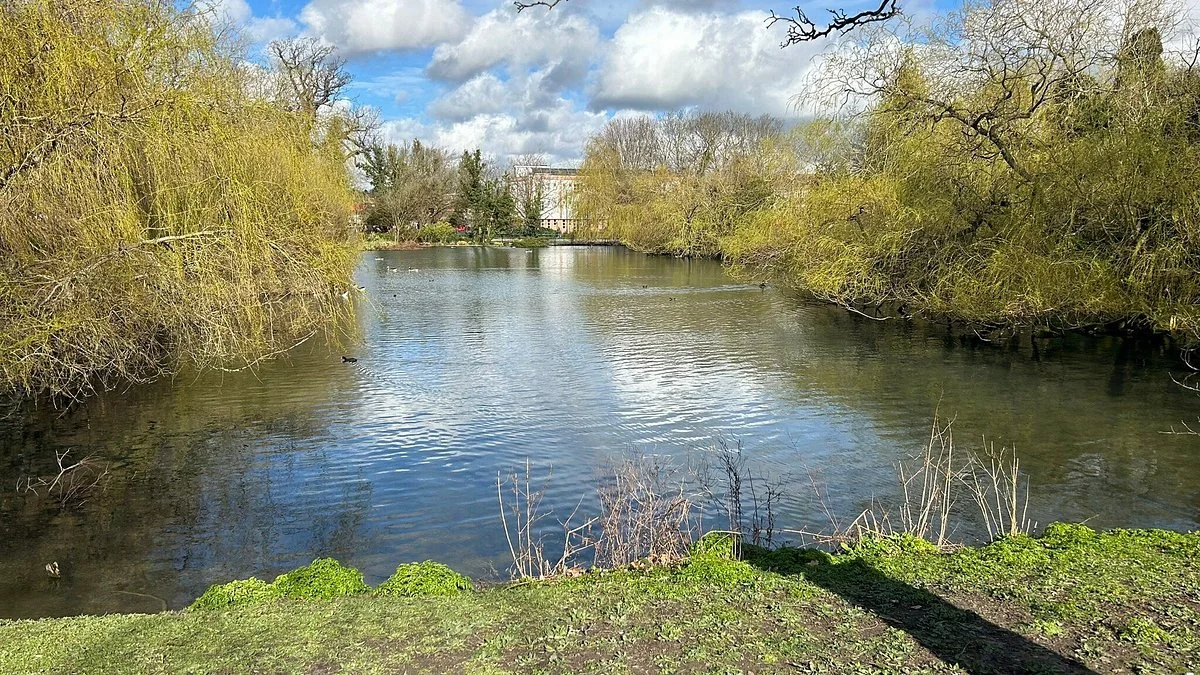 Priory Gardens