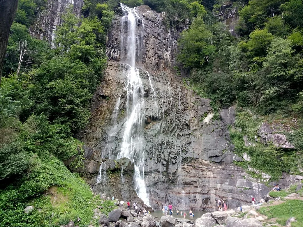 Mencuna Waterfalls