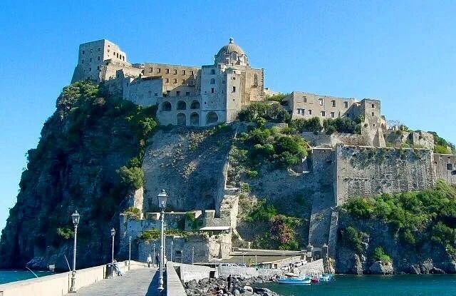 Castello Aragonese di Baia Napoli