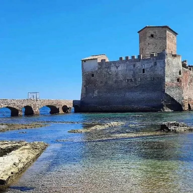 Torre Astura