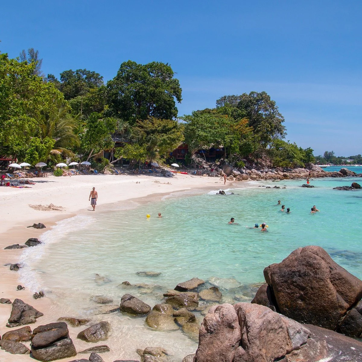 Sanom Beach