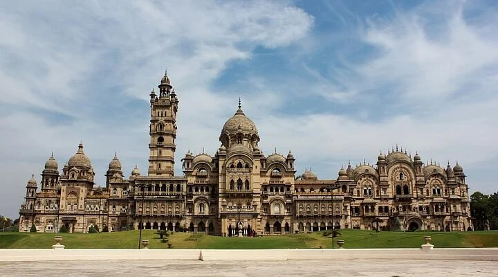Roothi Rani ka mahal