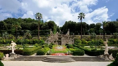 Storico Giardino Garzoni -  Casa delle Farfalle