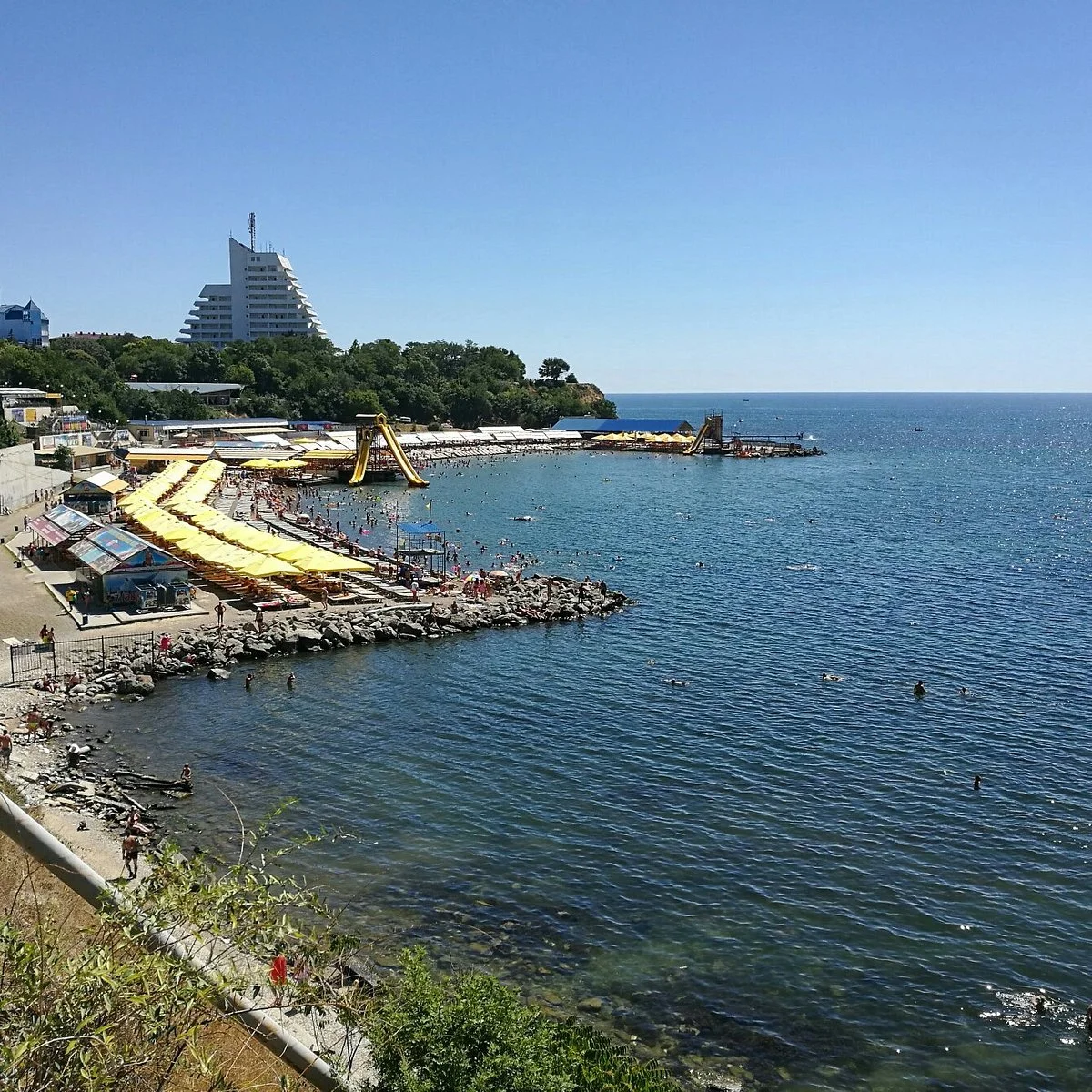 Vysoky Bereg Beach