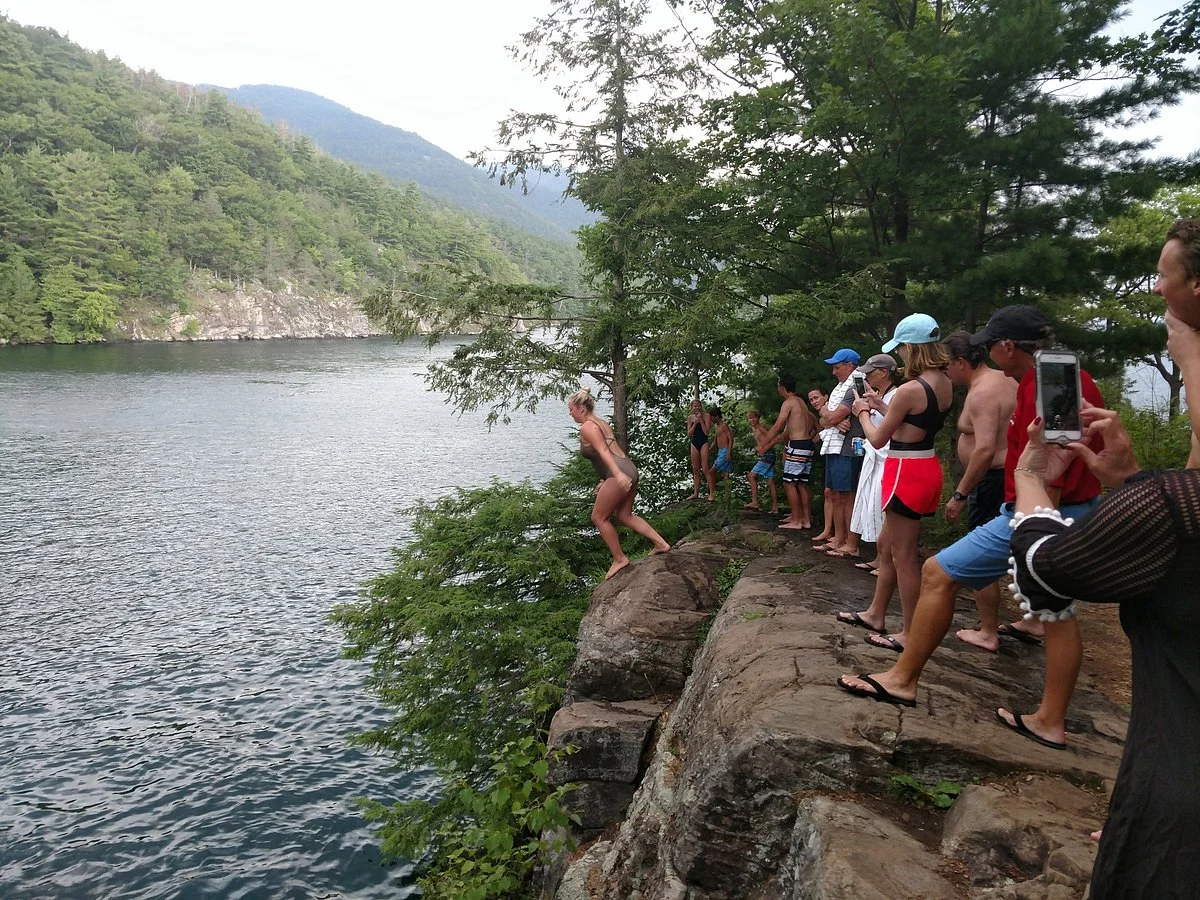 Daleys Adventure Boat Tours