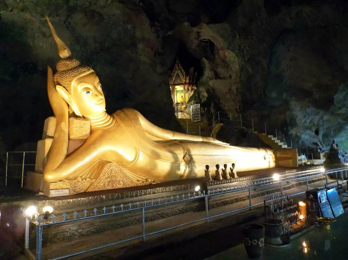 Wat Suwan Kuha (Cave Temple)