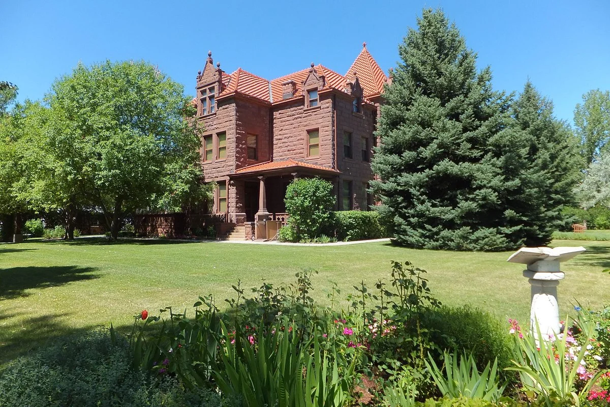 Moss Mansion