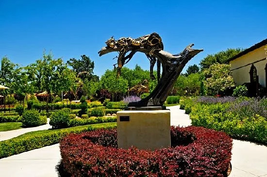 Sculpterra Winery & Sculpture Garden
