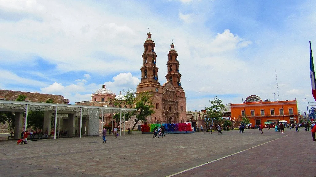 Plaza Patria y Exedra