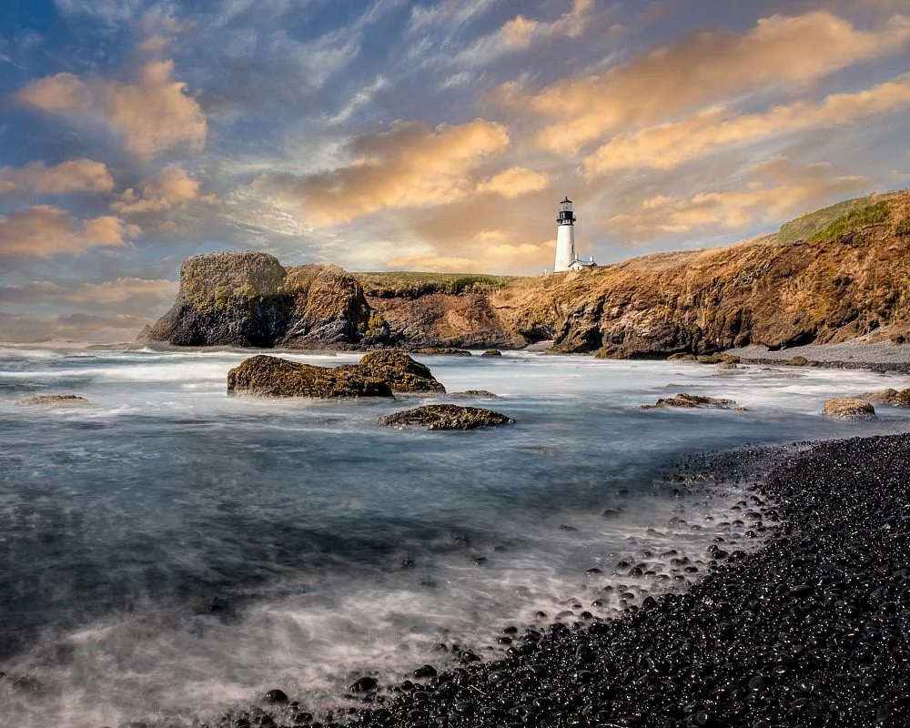 Yaquina Bay Lighthouse