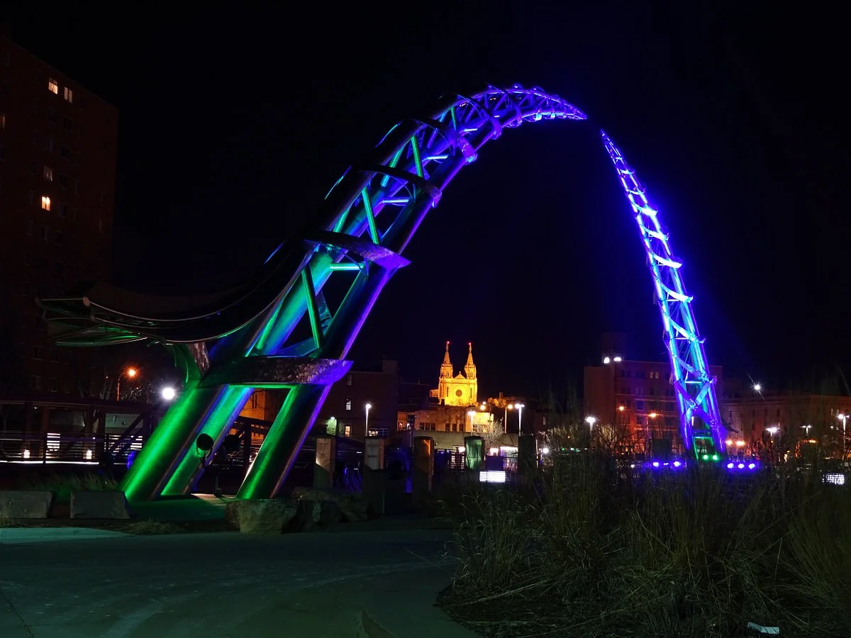 SculptureWalk & Arc of Dreams Monument
