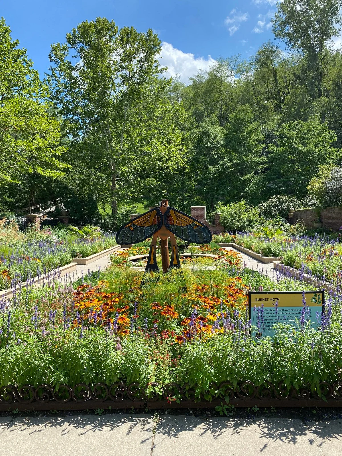 Lauritzen Gardens Omaha's Botanical Center