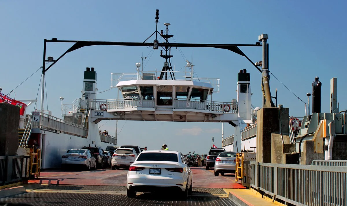 Wolfe Islander III