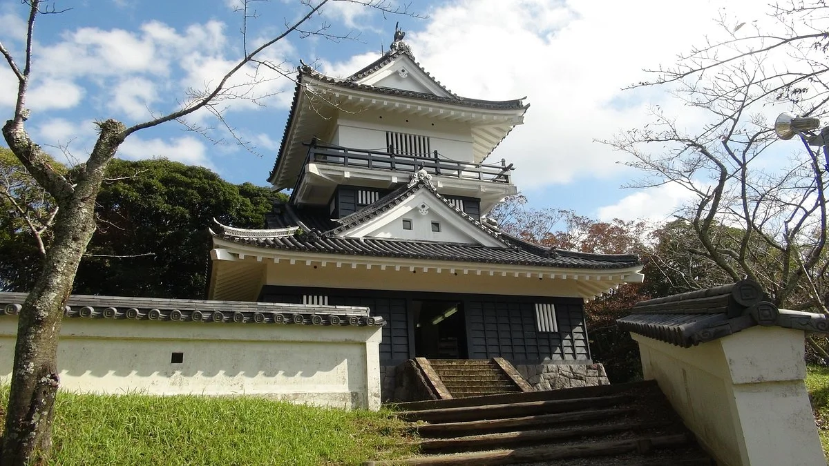 Shiroyama Park