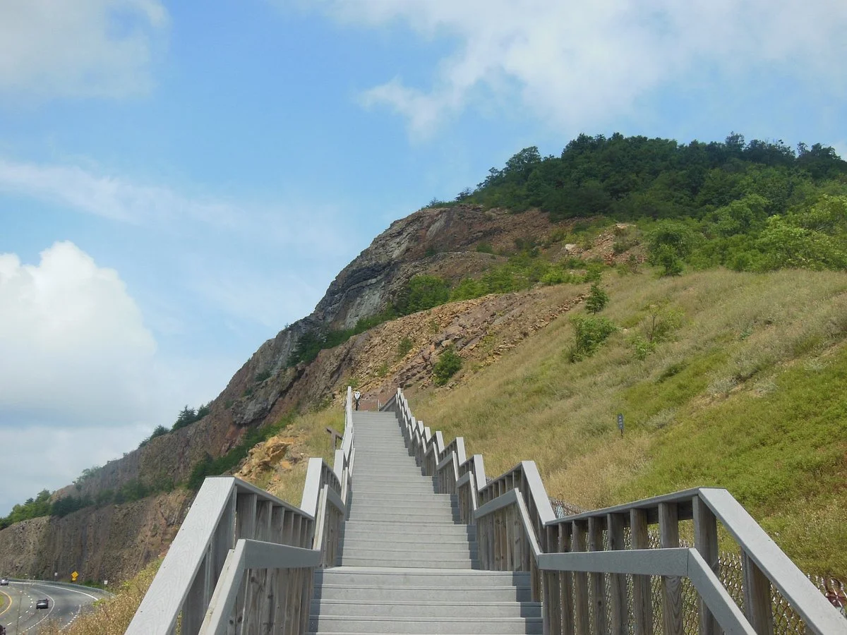 Sideling Hill Overlook & Rest Area