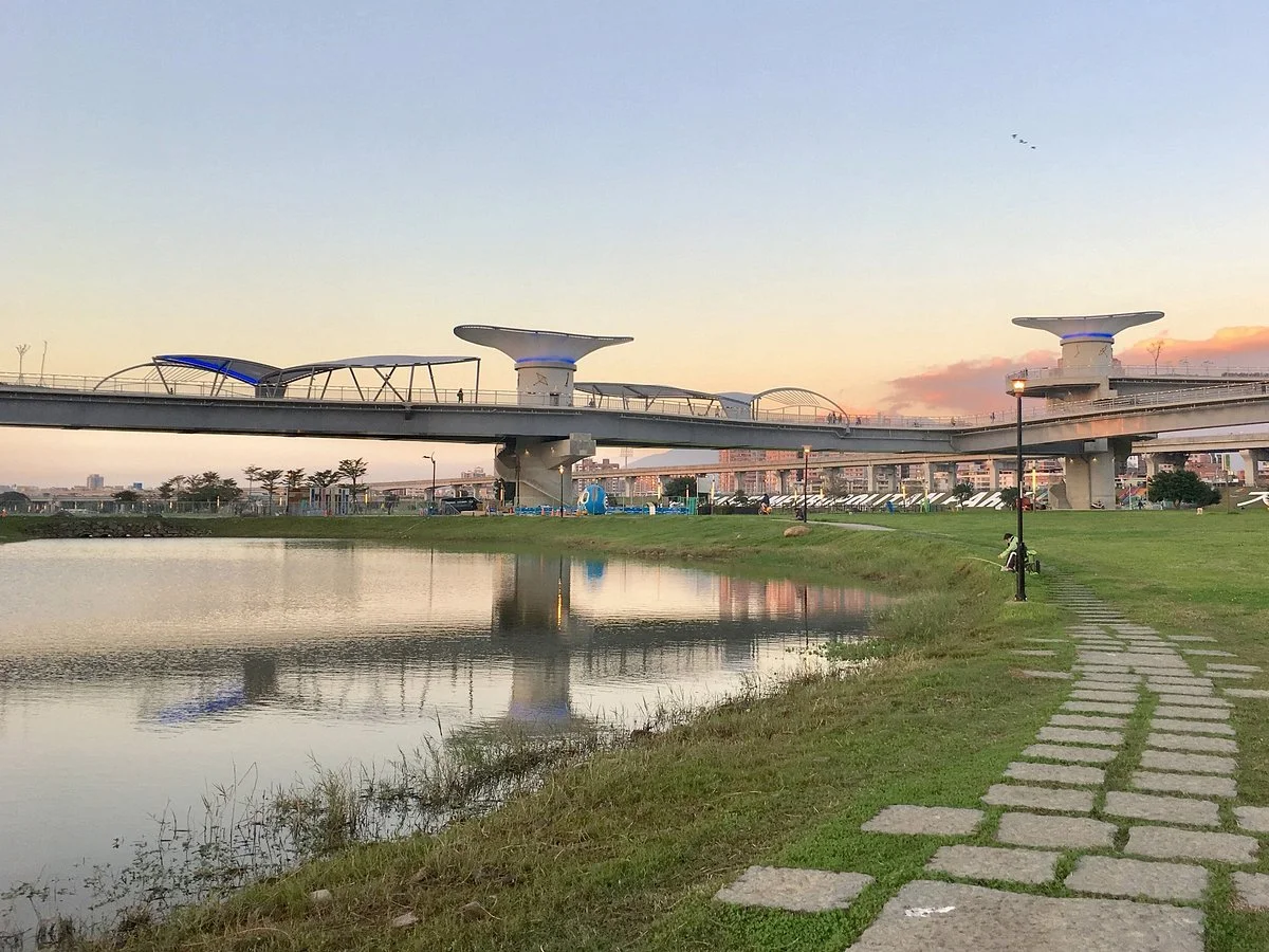 Erchong Floodway Cycling Route