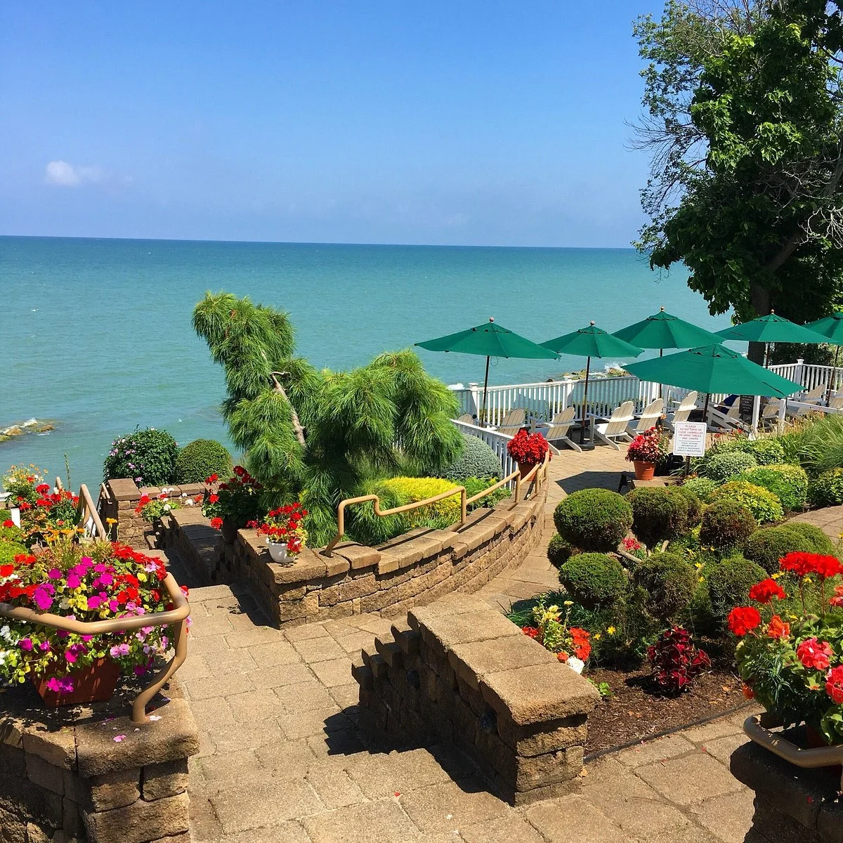 The Lakehouse Inn Winery