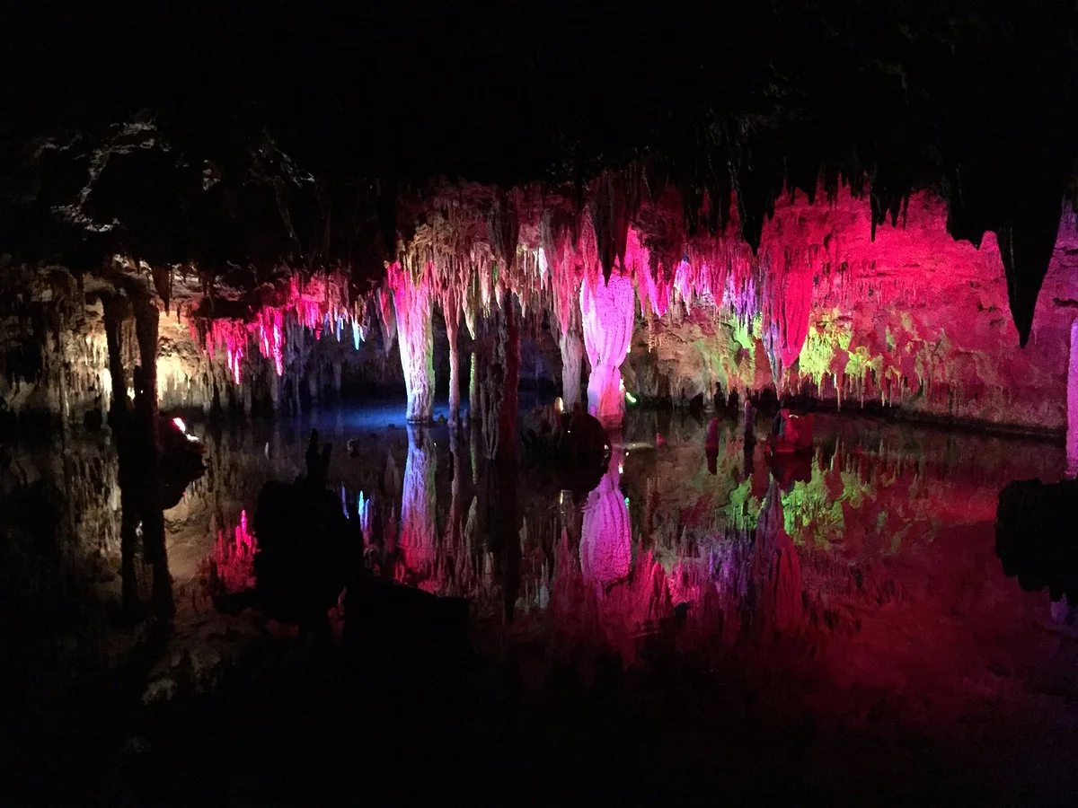 Meramec Caverns