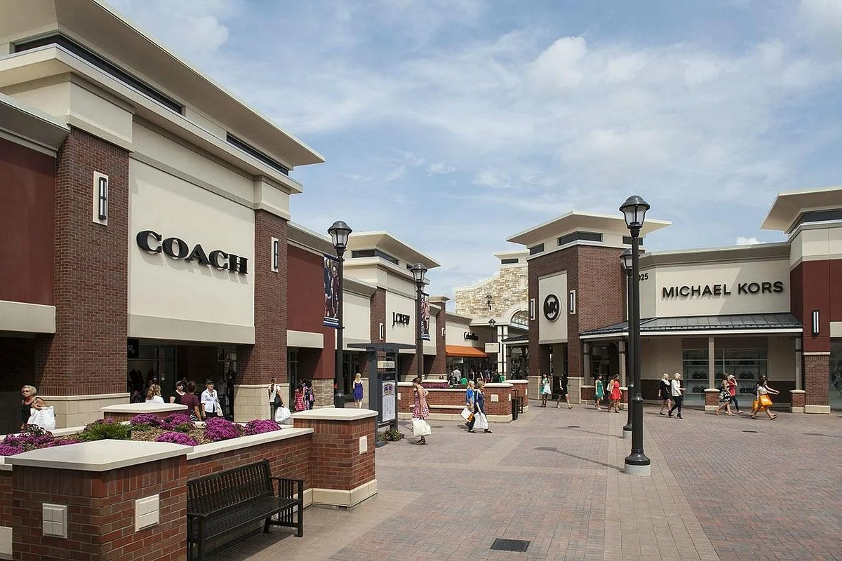 Twin Cities Premium Outlets