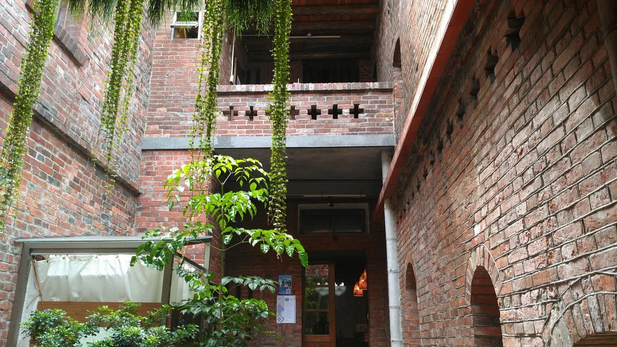 Ivy Palace