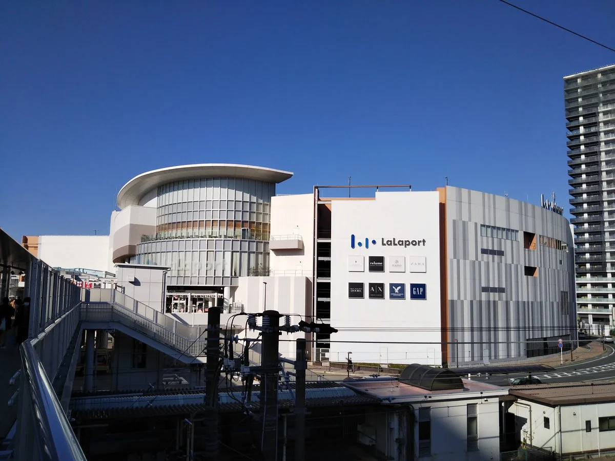 Lalaport Ebina