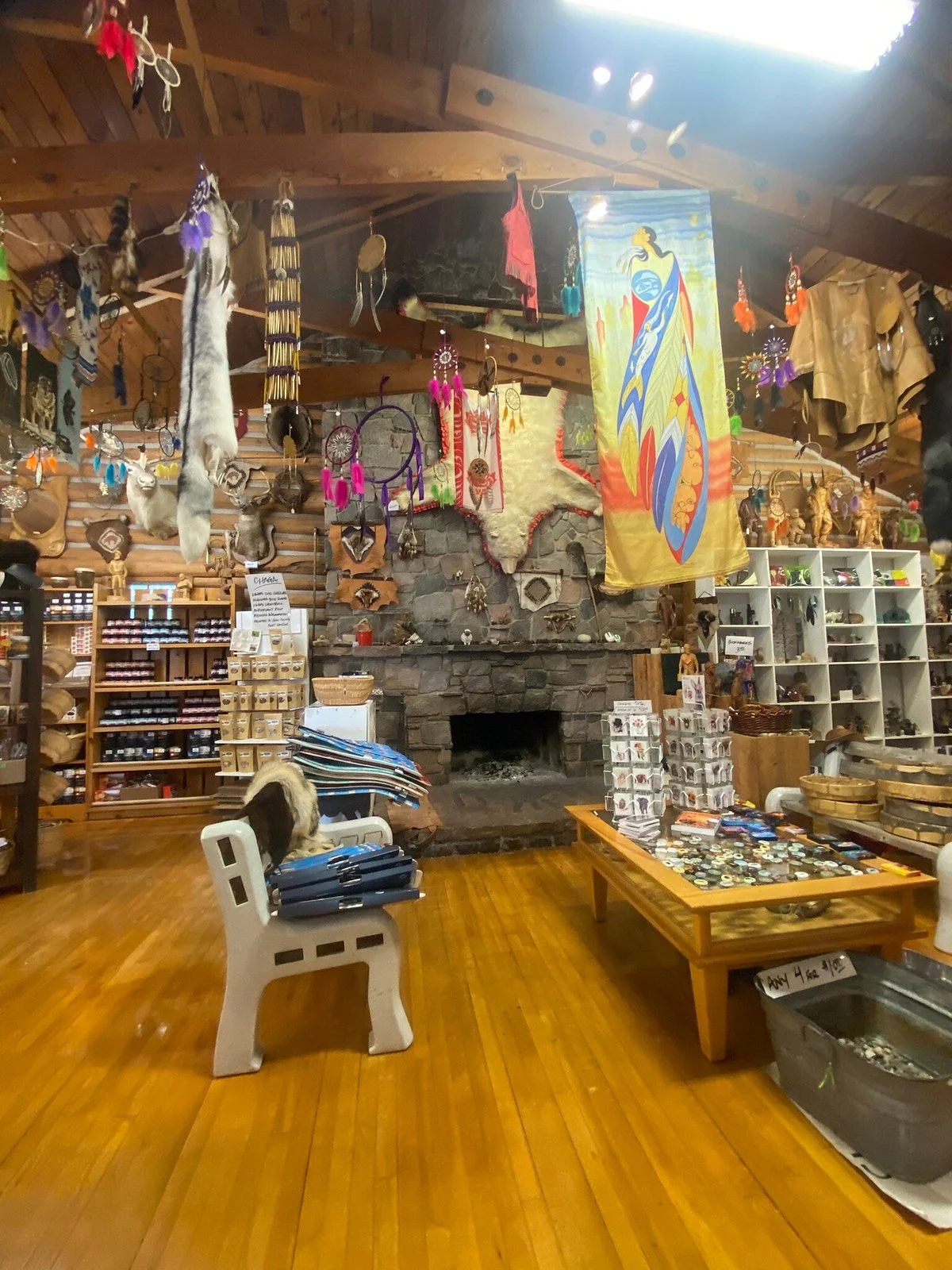 Whetung Ojibwa Art and Crafts Gallery
