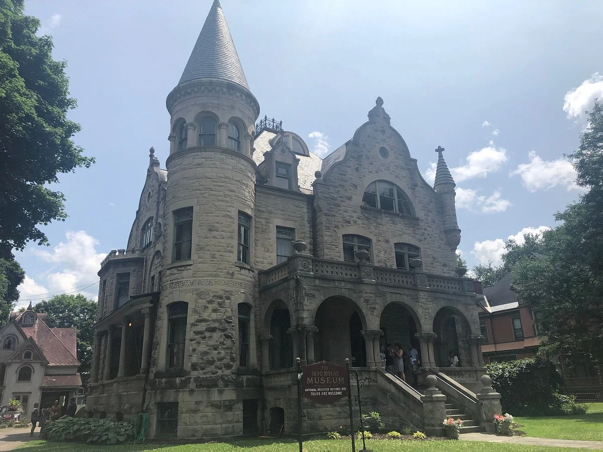 The 1890 House Museum