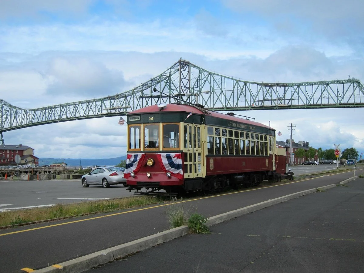 Astoria Riverfront Trolley