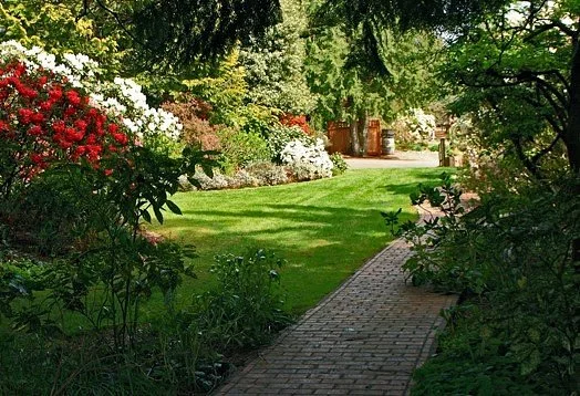 Soos Creek Botanical Garden