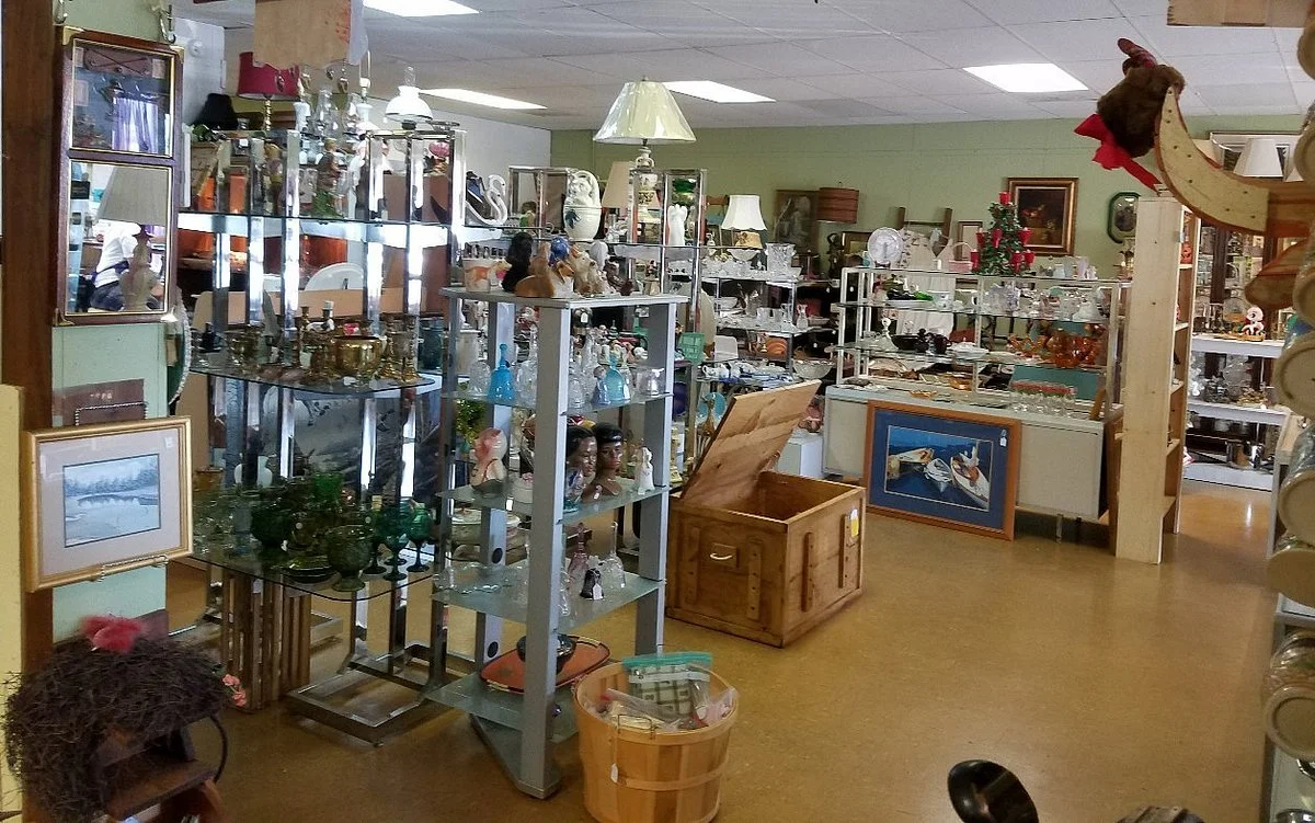 Gabi's Attic Antiques & Uniques